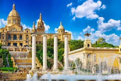 Montjuic Park Walking Tour with Audioguide on Your Smartphone - Starting at Plaça d’Espanya: where Barcelona puts on a show