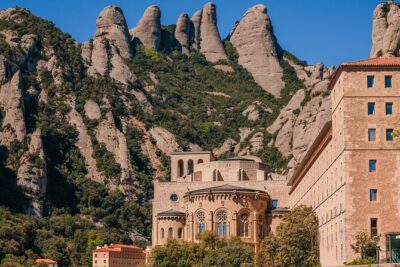 Montserrat Monastery Visit and Local Brunch from Barcelona - Meet at Carrer de Roger de Llúria: What to Do Before You Step On the Bus
