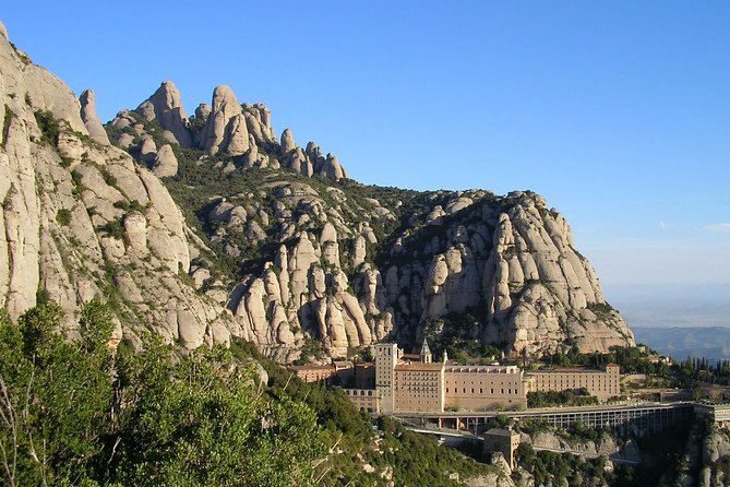 Montserrat Mountain, Wine Tasting & Tapas Lunch - Pares Balta Winery: Guided Tasting That Sets the Tone