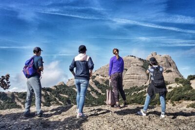 Montserrat Nature Experience, Monastery and Museum - Getting there without the hassle: Pl. de Catalunya to the mountain