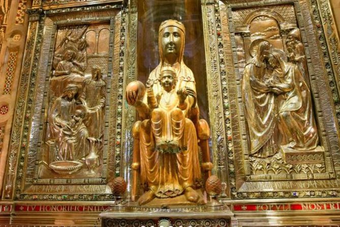 Montserrat Private Tour by Train from Barcelona - Basílica de Montserrat and La Moreneta: where faith meets art
