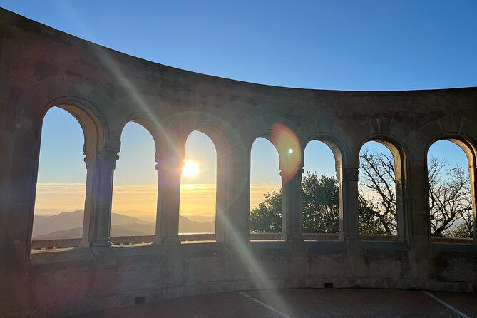 Montserrat very early : Hiking, Abbey, very small group - Price and value: about $81 for a whole morning of transport, guide time, and access