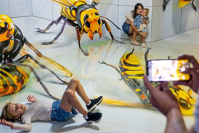 Museum of Illusions Guided Tour - 1 to 2 hours inside: how the experience flows