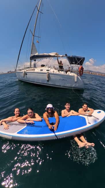 New Sailing / Boat Tour with Free Drinks and Tapas - Key highlights at a glance