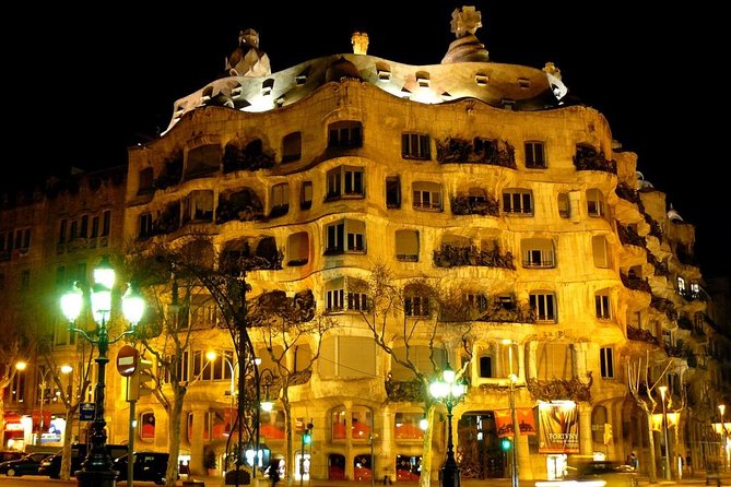 Night Tour of Barcelona by Sidecar Motorcycle - Why a Sidecar Motorcycle Night Tour Works in Barcelona