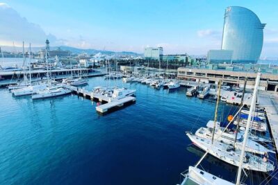 One-hour High-Speed Powerboat Ride - Port Olimpic and the City Grind: Slower Pause, Better Looking