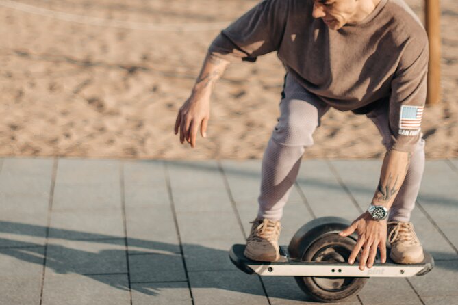 ONEWHEEL Experience Barcelona - Coaching Style in Action: The Team’s Hands-On Help