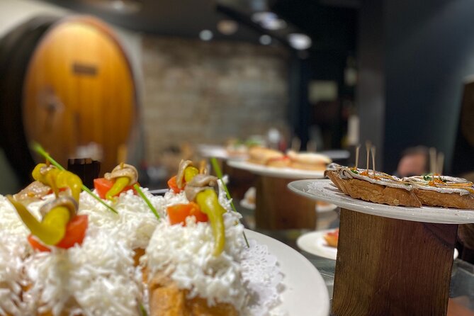 Online Experience: Zoom around panoramic Barcelona - The Gothic Quarter and an End With Live Music at a Bar