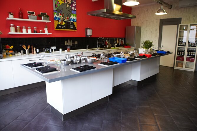 Paella Class & Bottomless Wine: Las Ramblas Views - Value Check: Does $119.77 Make Sense in Barcelona?