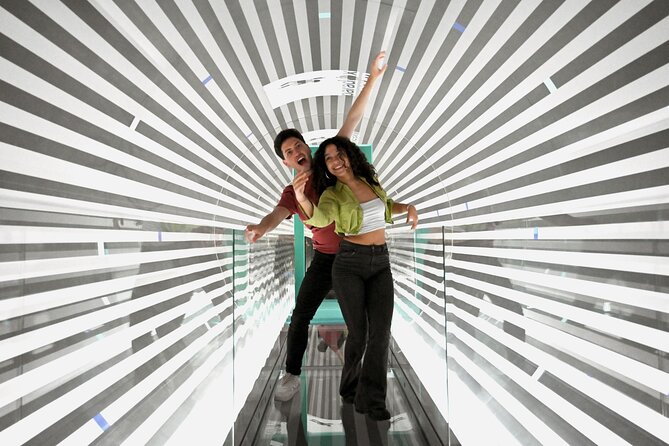 Paradox Museum Barcelona - Your 75-minute route through paradox exhibits