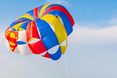 Parasailing Tour en Barcelona - Timing realities: short flight, possible waiting