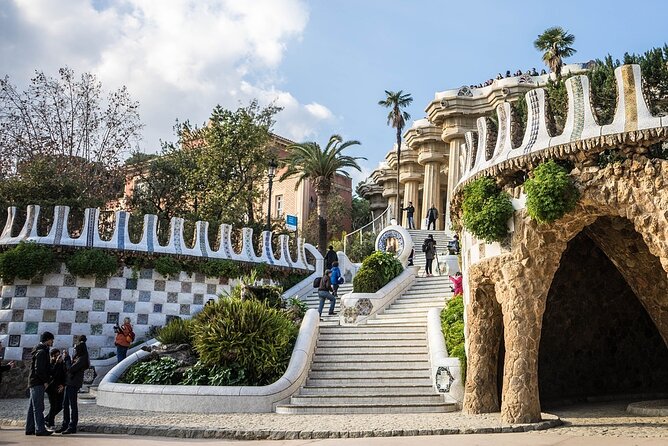 Park Güell Guided Tour in Barcelona - The Rosary Pathway: scenic walk on an old road alignment