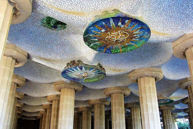 Park Guell Guided Tour with Skip-the-Line Ticket - Meeting at Ctra. del Carmel: Finding Your Group Fast