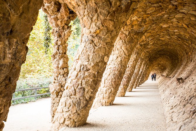 Park Guell Guided Tour with Skip the Line Ticket - What to wear, and what to expect from the walk