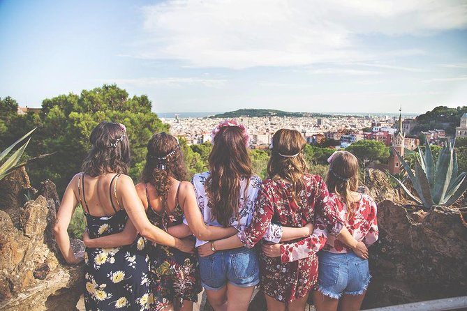 Park Guell Private Photoshoot with Skip the Line Ticket - The photo package: what you get, how fast, and what costs extra