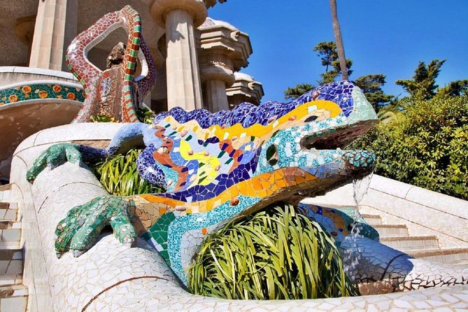 Park Güell with Skip the line tickets and Hotel Pickup - Quick take