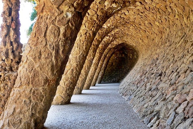 Park Güell with Skip the line tickets and Hotel Pickup - Views and practical tips for the short 1h30 format