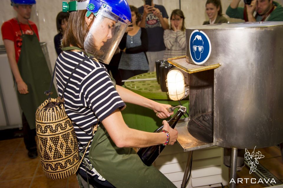 Penedès Vine to Wine: Personalized Cava taste&craft Workshop - Premium Cava tasting: how to taste like you mean it