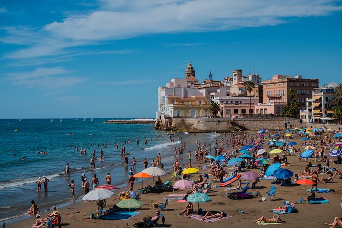 Photo Walking Tour Sitges Experience Beaches and Town - Practical value: why the route feels efficient
