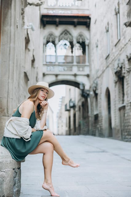 Photographer in Barcelona - Getting your edited photos and short video clip fast