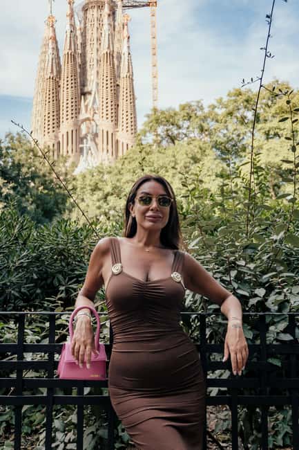 PHOTOSHOOT Sagrada Familia (find me version) - Should You Book This Sagrada Familia Photo Shoot?