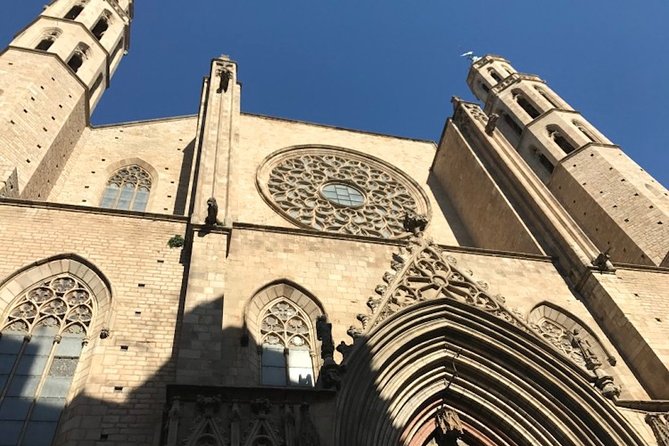 Picasso in Barcelona Max 6 People Walk El Born and Picasso Museum - Group Size, English Guide, and Question Time
