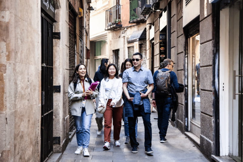 Picasso Museum and Walking Tour Plus Wine Tasting Upgrade - Who should book this Picasso walk, and who might not love it