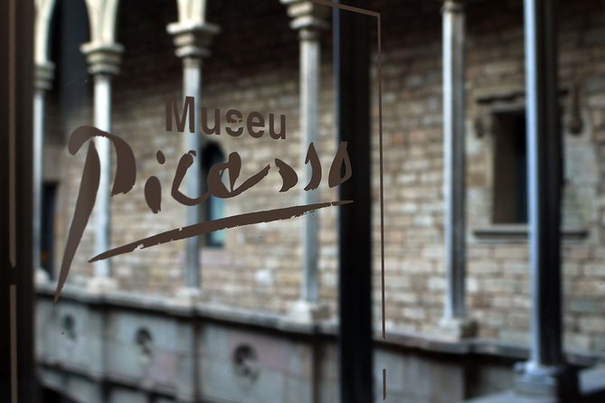 Picasso Museum Guided Tour in Barcelona - The short walk to Museu Picasso: why the route matters