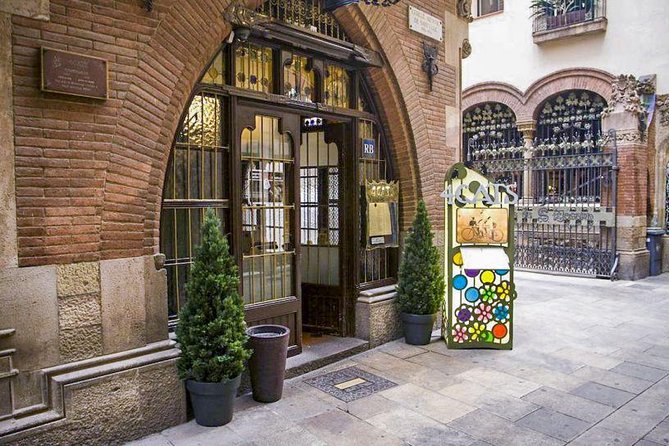 Picasso’s Footsteps: Private Tour & Museum - The guide factor: why the tour feels more than a checklist