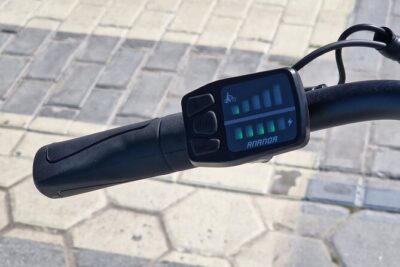 Premium Bike Rental in Barcelona - F-lli Schiano e-moon 28 vs Elops 540: Pick the Right Bike