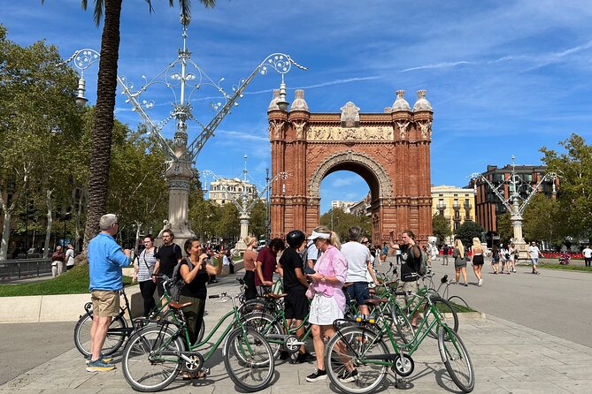 Private Barcelona Bike or E-Bike Tour - Practical tips so you enjoy every stop