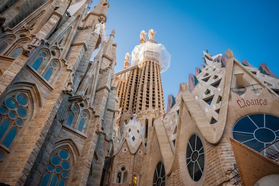 Private Barcelona & Montserrat Tour with Pick-up - Key Highlights at a Glance