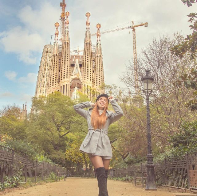 Private Barcelona & Montserrat Tour with Pick-up - Park Güell: Gaudí’s Ideas, Not Just the Photo Spots