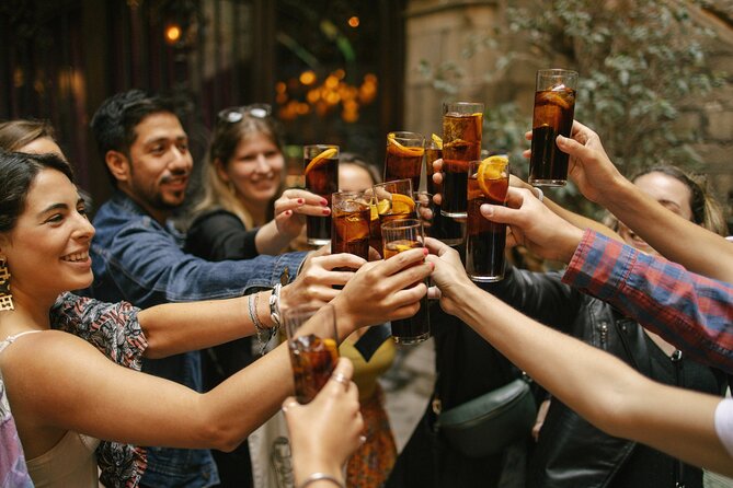 Private Barcelona Nightlife & Hidden History Tour with Drinks - Bar hopping that still feels like a story, not a checklist