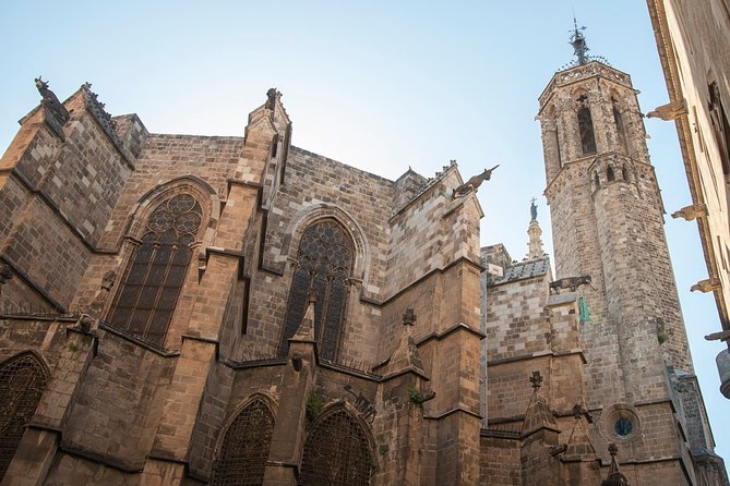 Private Barcelona Old Town and Gothic Quarter Walking Tour - Basilica de Santa Maria del Mar: Catalan Gothic that feels human