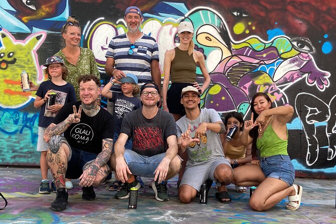 Private Barcelona Street Art Workshop with a Street Artist - Meeting at Avinguda del Paral·lel and Getting Oriented Fast
