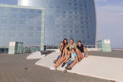 Private Bike tour for families - Plaça de George Orwell: the start that keeps things simple