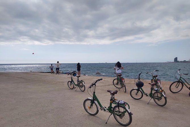 Private Bike tour for families - Port Olímpic and Barceloneta: Olympic history to beach time