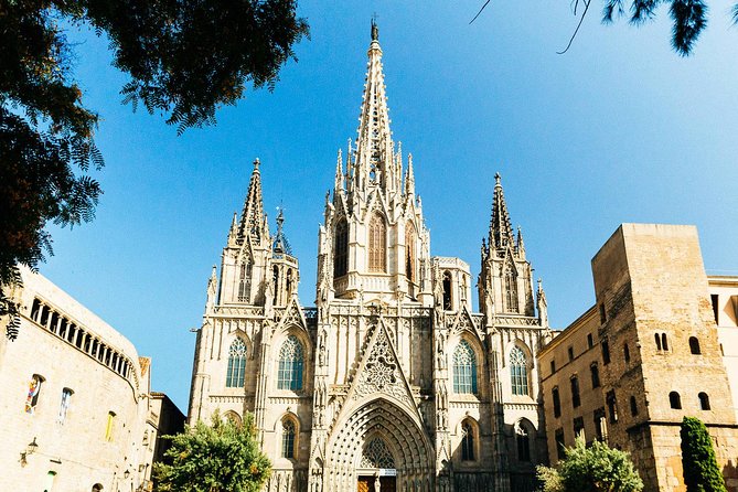 Private City Kickstart Tour: Barcelona - Santa Maria del Mar: Gothic Beauty That Feels Like a Time Capsule