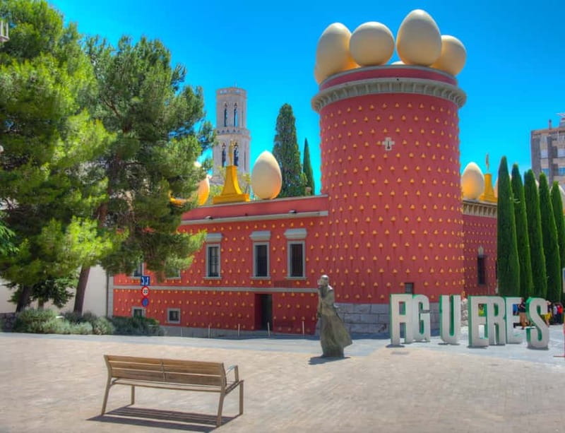 Private Dali Museum, Medieval Town & Girona from Barcelona - Van Ride to Girona (45 Minutes): Setting Up the Old City Mood