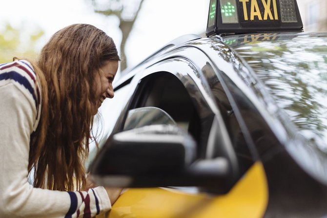 Private Departure Transfer: Hotel to Barcelona El Prat International Airport - Price and value: what you’re really paying for