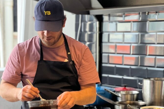 Private Dinning Experience with Michelin Star Chef - Getting there: Carrer de Pallars and the Poblenou evening vibe