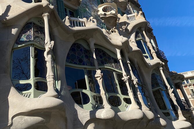Private discovery bike tour of Barcelona - La Pedrera and Sagrada Família: Gaudí’s big statements, with ticket reality