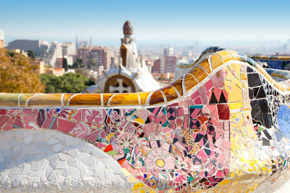 Private E-Bike Tour: Park Güell & Best of Barcelona - Private e-bike through Gaudí country: why this tour works