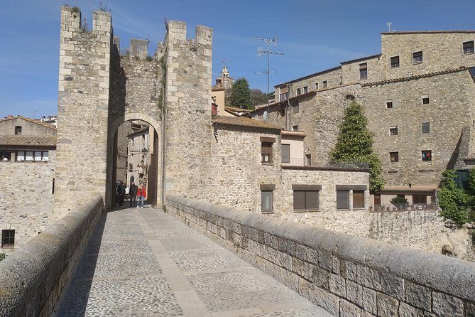 Private Girona and Besalu, Jewish History tour from Barcelona - Morning logistics: 8:30 pickup and the 9-hour reality