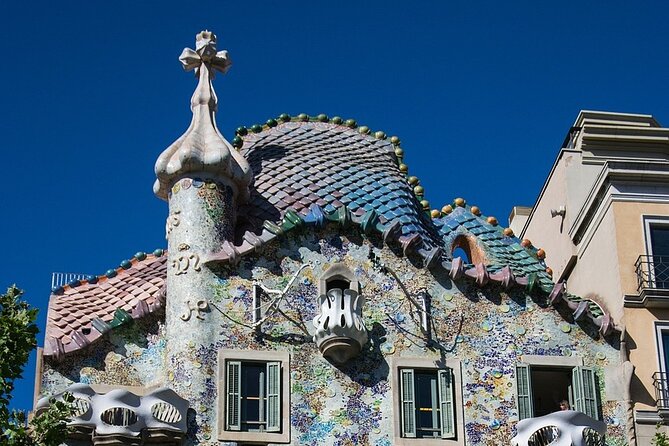 Private, guided shore excursion w/ chauffeured vehicle - Sagrada Familia: what to notice when you only have a short stop