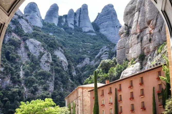 Private Montserrat Tour, Wine Taste & Local Lunch from Barcelona - Why Montserrat Feels Like the Best Kind of Detour From Barcelona