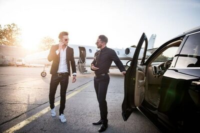 Private One-way Airport Transfer Barcelona Airport to Barcelona - How pickup works at BCN: meeting point, texts, and timing