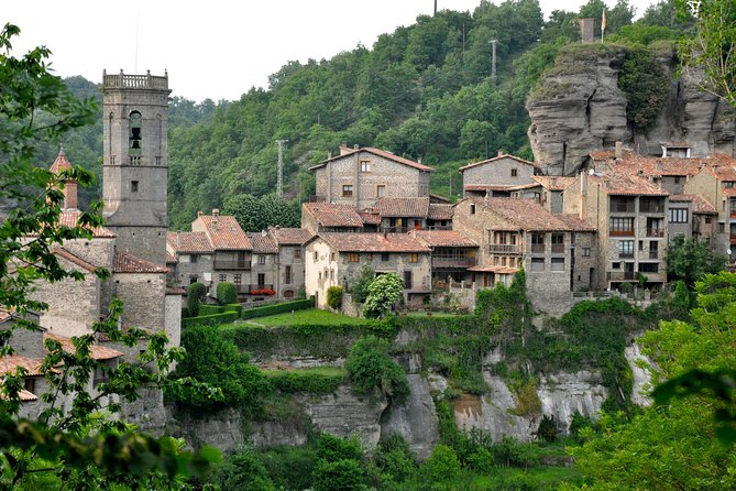 Private Pre-Pyrenees Medieval Village Hike from Barcelona - Catalan breakfast and the pacing trick that works