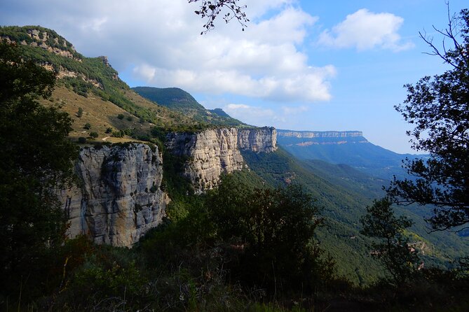 Private Pre-Pyrenees Medieval Village Hike from Barcelona - Private tour value: what you’re paying for (and what you’re getting)
